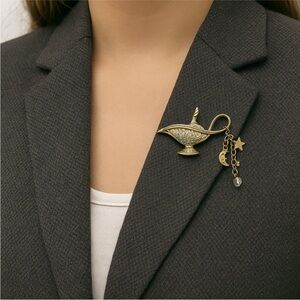 Vintage Kirk's Folly Aladdin Genie Lamp Aurora Borealis Brooch Charms Whimsy J41